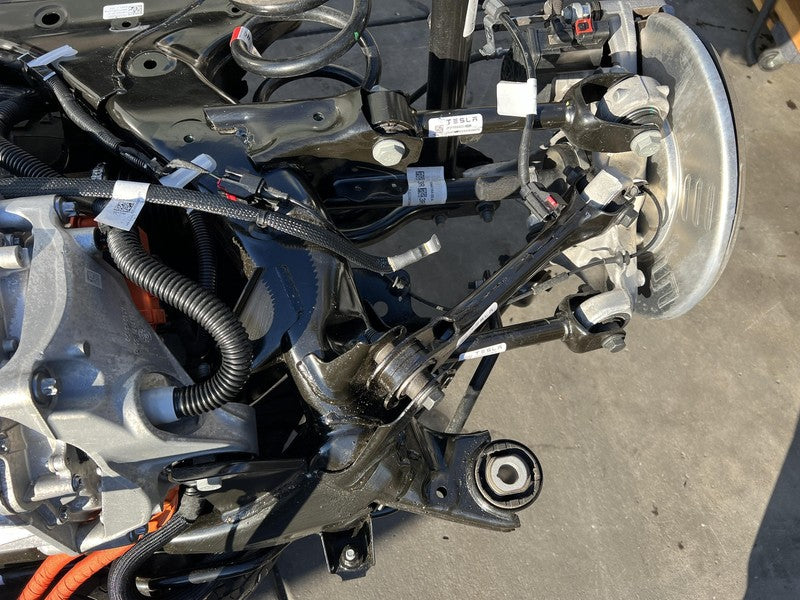 23 Tesla Model 3 Y Performance Rear Engine Drive Motor Unit Subframe 1