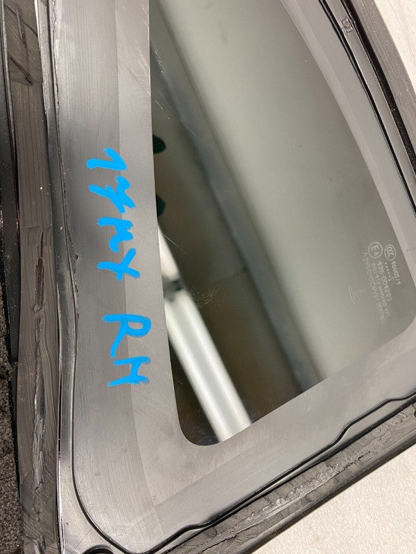 43R-004553 ⭕ 2016-2020 Tesla Model X Rear Passenger Side Window QTR Quarter Glass 1/4 Right
