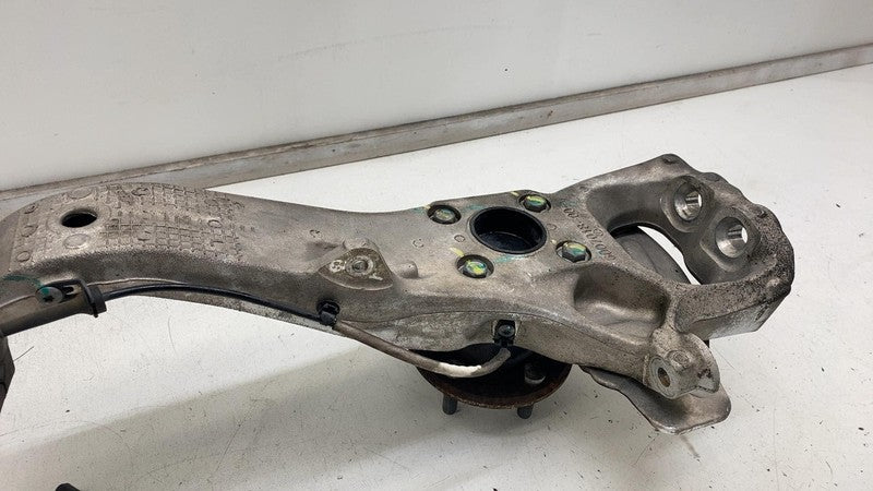 600701800C 2012-2015 Tesla Model S MS Front Right Spindle Knuckle w/ Wheel Hub & Sensor RWD