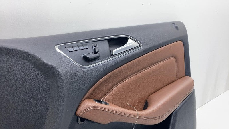 ⭕ 14-17 Mercedes-Benz B-Class Front Passenger Door Panel Trim Cover Brown Right