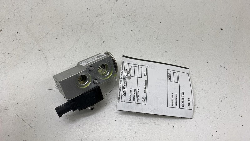 110187800A 17-23 Model 3 Air Conditioner AC HVAC Heater Core Valve Tube Sensor 1101878-00-A