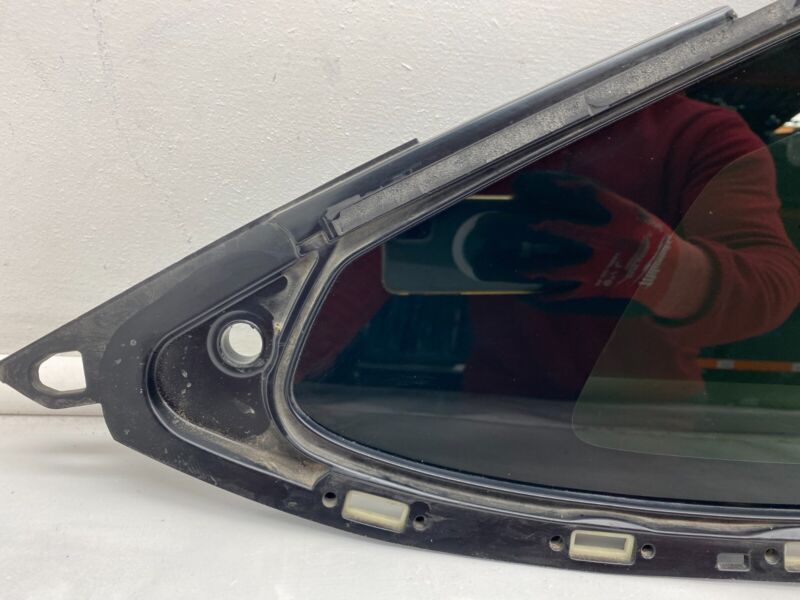 2021 2022 2023 Tesla Model S Rear Passenger Quarter Glass Right 1600156-00-A OEM