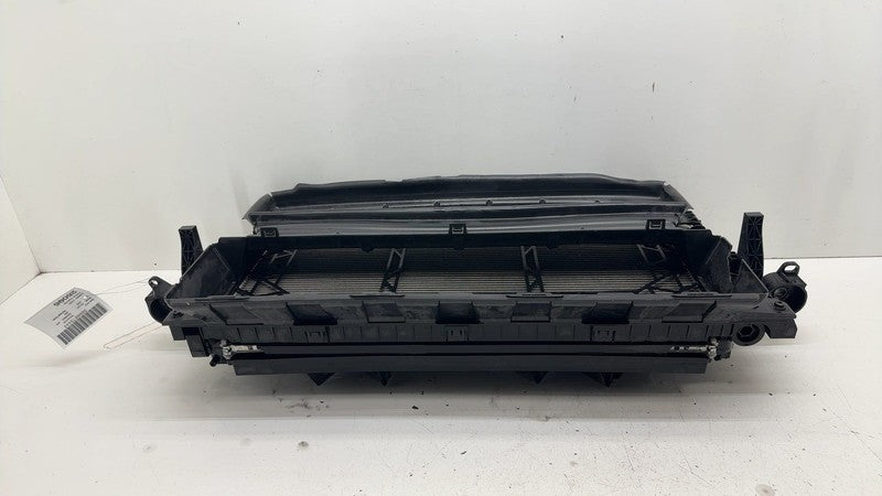 31686169 ⭕2021-2023 Polestar 2 Front Radiator w/ Active Air Shutter & Fan Shroud 31686169