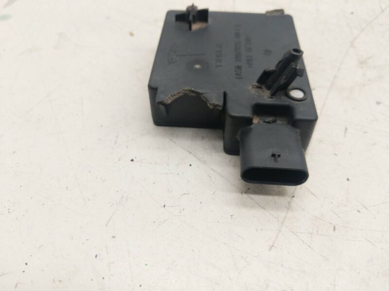 2017-2023 Tesla Model 3 Rear Bumper BCM Computer Electronic Body Control Module