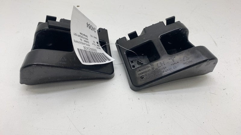 ⭕ 20-23 Model Y Rear Left & Right Taillight Bracket 1494038-00-B / 149