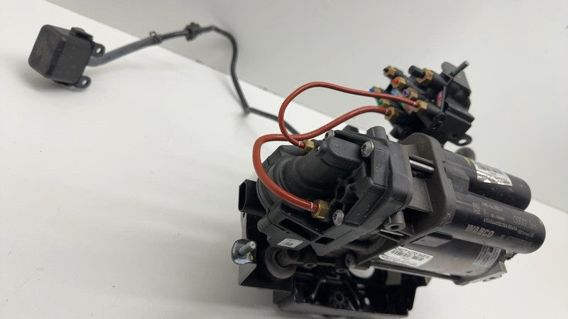 ⭕ 2024 Porsche Cayenne Coupe Air Ride Suspension Compressor Pump OEM 4