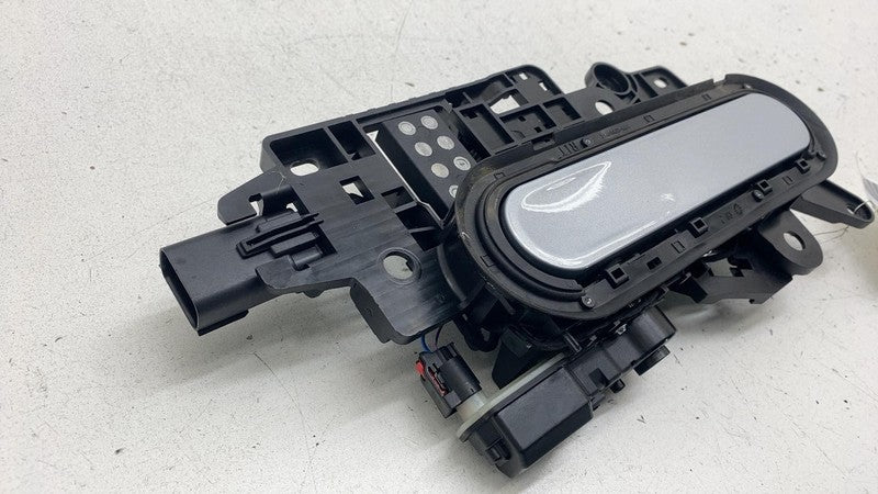 PT00002455-K ⭕ 2022-2024 Rivian R1T R1S Front Right Door Handle Silver EXP004 PT00002455-K