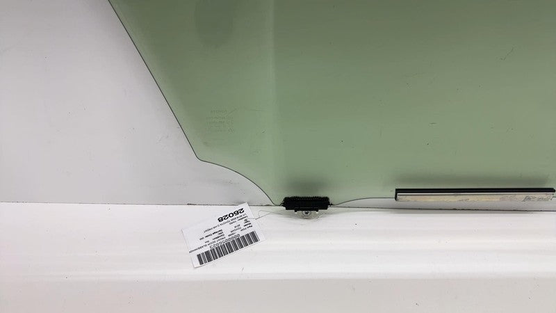 ⭕ 2018-2022 Toyota C-HR Front Left Driver Side Door Window Glass (Scratched)