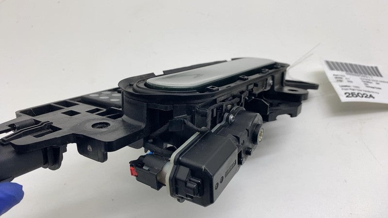 PT00002455-J ⭕22-24 R1T R1S Right Front / Left Exterior Door Handle Green EXP006 PT00002455-J