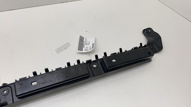 175709600D 24-25 Model 3 Rear Bumper Fascia Center Bracket + Transceiver Module 757096-00-D