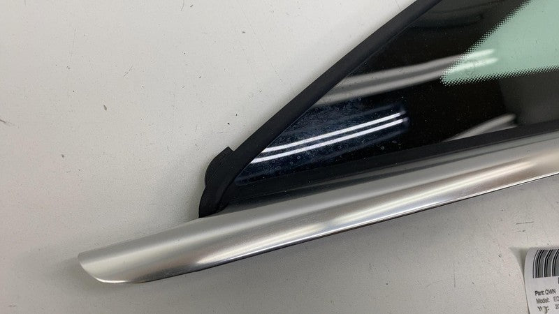 E6 43R-00050 ⭕ 2022 EQS 450+ V297 Rear Passenger Side Quarter Fixed Door Window Glass Right