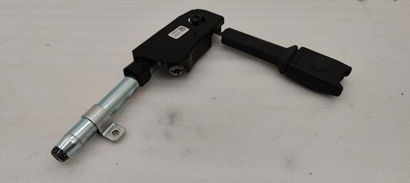 100526500B ⭕ 12-15 Model S Front Right Seat Belt Outboard Lap Pre-Tensioner RH 1005265-00-B