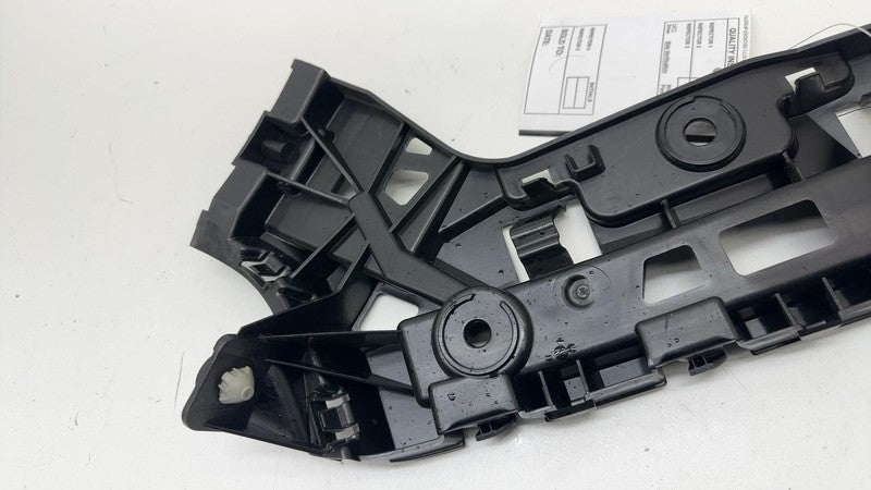 9Y3 807 406 B ⭕ 19-24 Porsche Cayenne Rear Right Bumper Inner Mount Bracket Support 9Y3807406B
