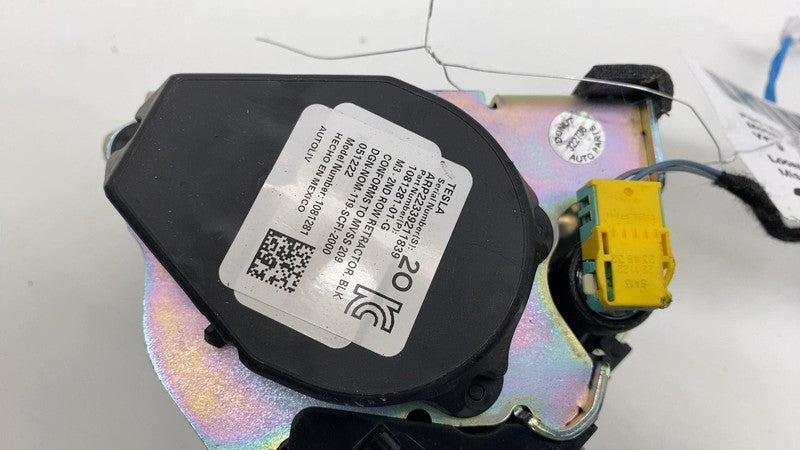 2017-2023 Tesla Model 3 M3 Rear Left or Right 2nd Row Seatbelt Retract