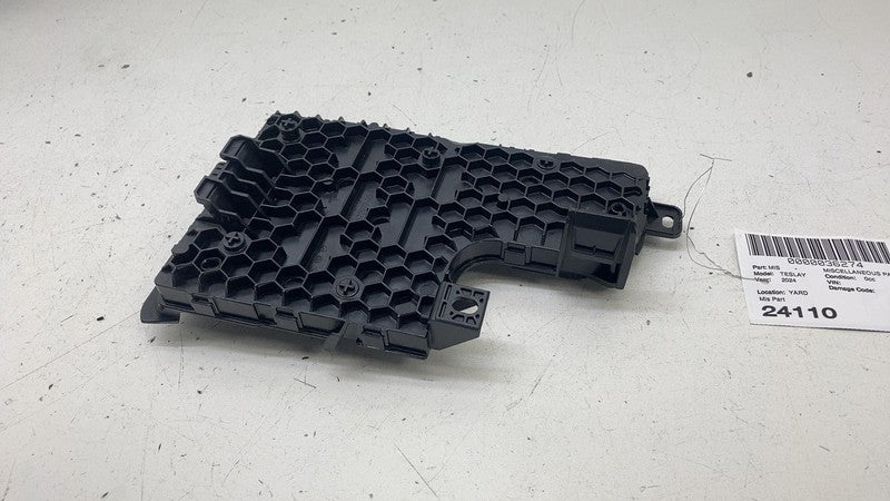 ⭕20-24 Tesla Model Y Right Low Voltage Controller Electronic Module 16