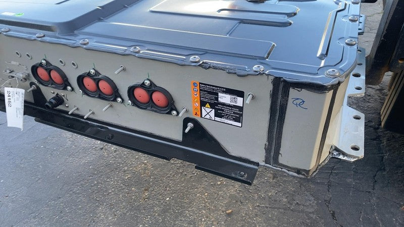 PT00057222 H 2022 2023 2024 Rivian R1S Large Battery Pack 141kWh Lithium HV Module Assembly