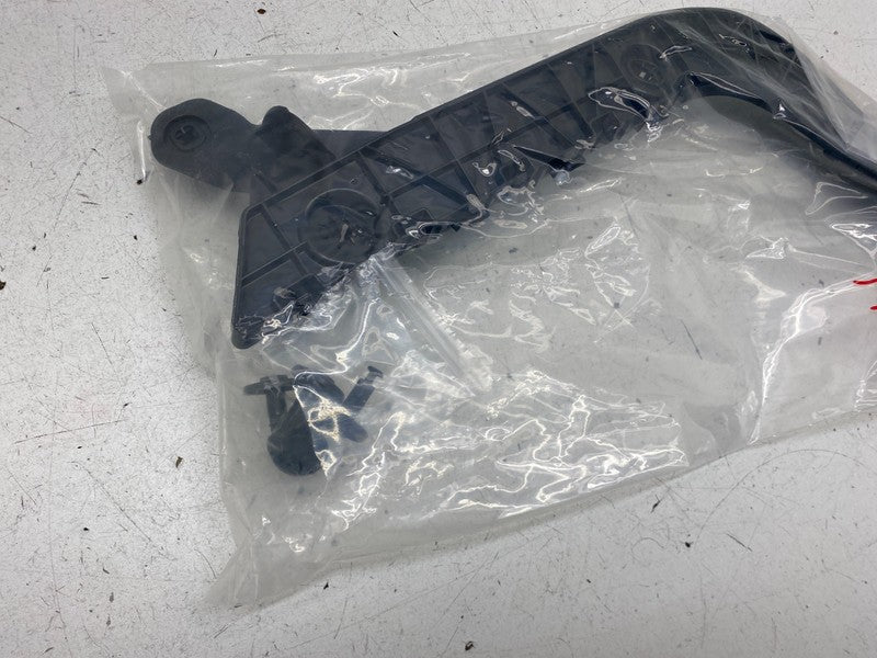 1494044 00 A ⭕ 20-24 Tesla Model Y Rear Side Bumper Retainer Bracket Right RH 1494044-00-A