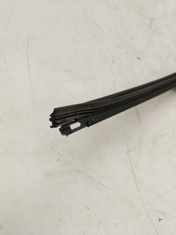 1076729-00-A ⭕ 2017-2022 Tesla Model 3 Front Right Windshield Wiper Arm & Blade 1076729-00-A