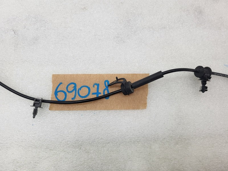 104476100E ⭕17-24 Model 3 Front Left or Right Anti-Lock ABS Wheel Speed Sensor 1044761-00-E