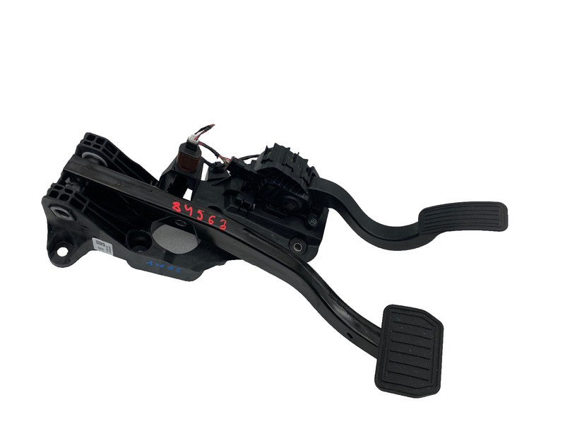 118869100B ⭕ 2020-2023 Tesla Model Y MY Accelerator & Brake Pedal Pad Assembly 1188691-00-B