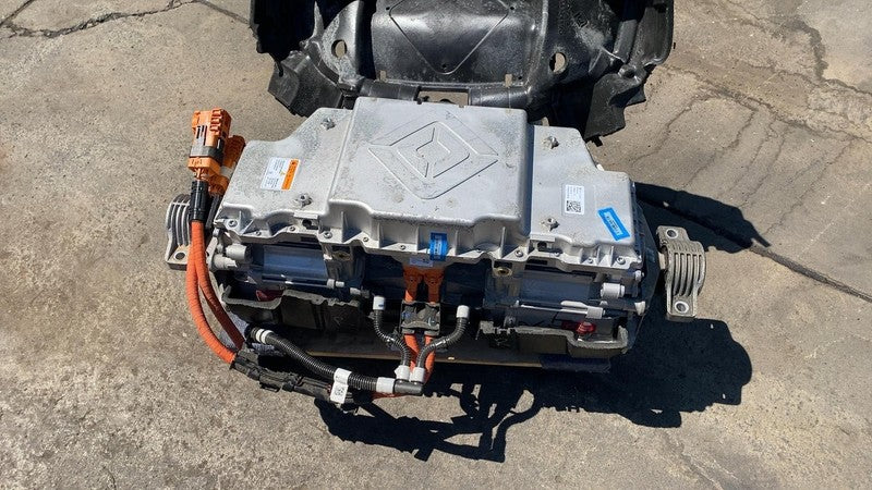 PT00054484 F ⭕ 22-23 Rivian R1T Electric Rear Drive Unit Quad Motor + Subframe & Suspension