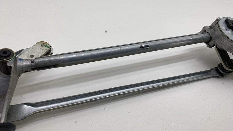 HM5T14A303AA 2013 2014 2015 2016 2017 2018 Ford C-Max Windshield Wiper Linkage and Motor Assy