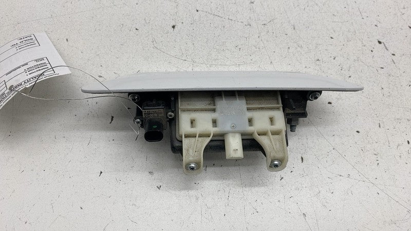 5RP06GW7AC ⭕ 2017-2022 Chrysler Pacifica Liftgate Door Release Handle White PW7 5RP06GW7AC