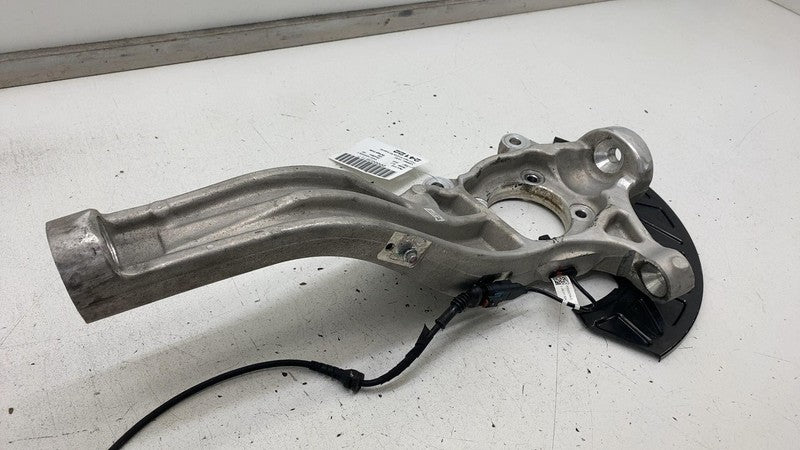 ⭕ 2022-2024 Rivian R1T Front Right Passenger Side Spindle Knuckle Hub