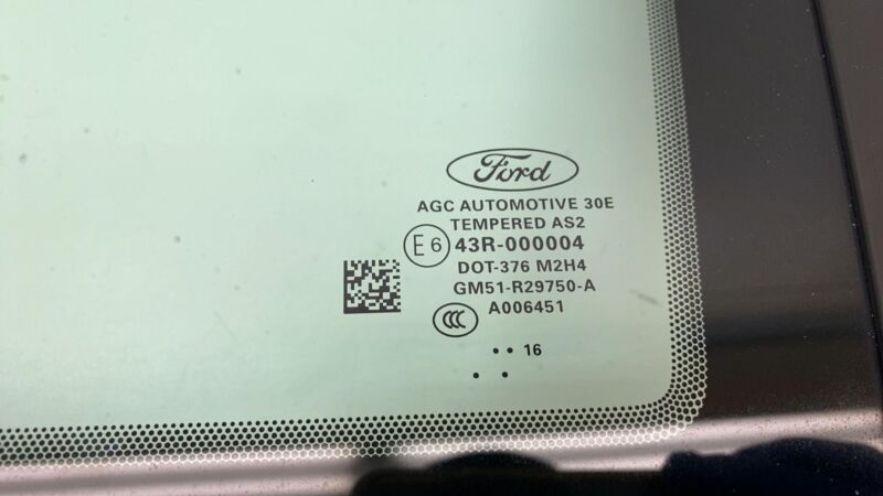 DM51-R29750-AA 2013-2018 Ford C-Max Rear Passenger Side Corner Quarter QTR Window Glass Right