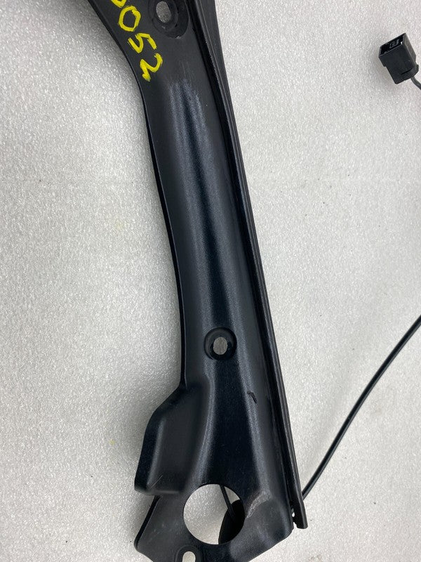 1041595 00 C ⭕2016-2025 Tesla Model X Rear Right Lower Door Pinch Sensor Carrier 1041595-00-C