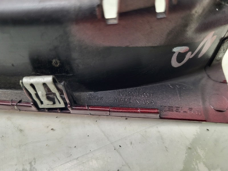 1012217-00-F ⭕12-23 Tesla Model S Passenger Side Skirt Molding Scuff Plate Right 1012217-00-F