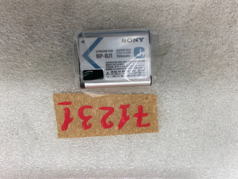 ⭕ Sony NP-BJ1 700mAh Li-ion Battery Pack 3.7V 2.6Wh ZU10192-16011 / 20190922WAB