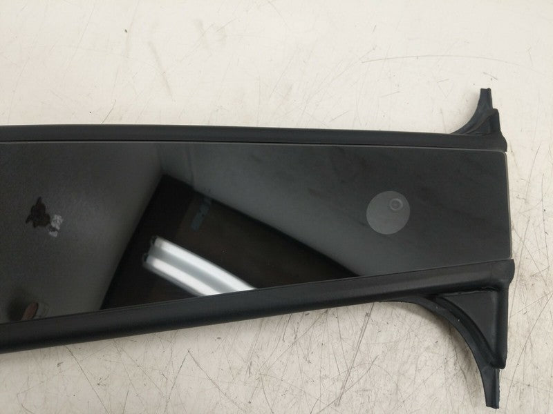1506886 00 E ⭕ 20-23 Model Y Right Exterior B-Pillar Applique Trim w/ Camera RH 1506886-00-E