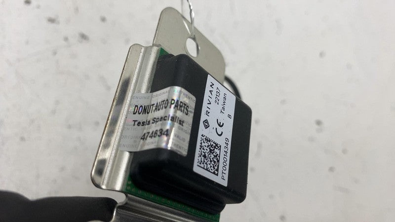 PT-00014349 ⭕ 22-24 Rivian R1T R1S Front Left Roof Antenna AMP Amplifier Module PT00014349