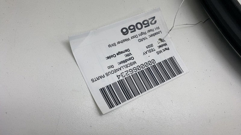 ⭕ 20-24 Model Y Rear Right Primary Body Weatherstrip Rubber Seal RH 14