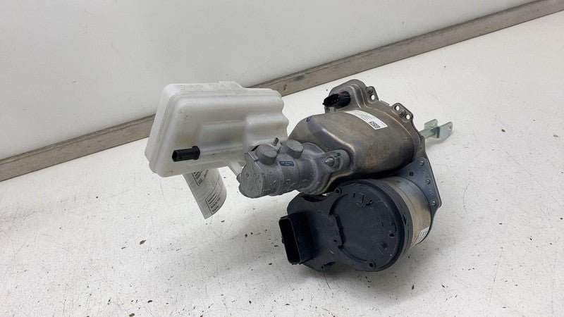 2022-2024 Rivian R1T R1S Brake Booster Master Cylinder Assembly OEM PT