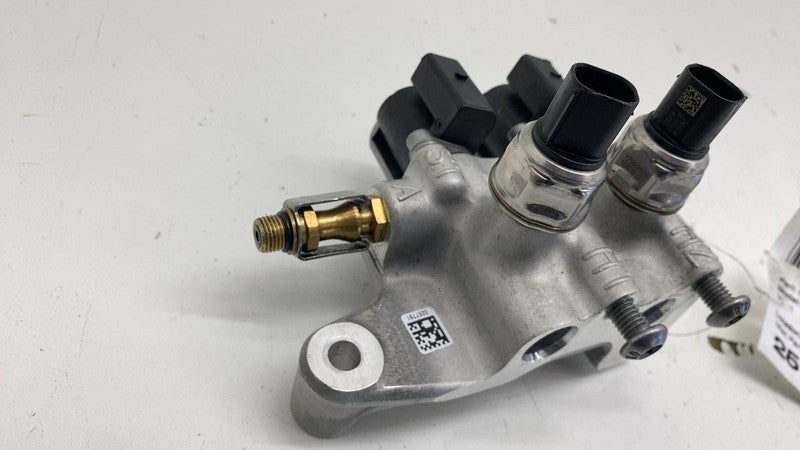 PT00003133-G ⭕ 2022 -2025 Rivian R1S Hydraulic Suspension Control Valve Unit OEM PT00003133-G