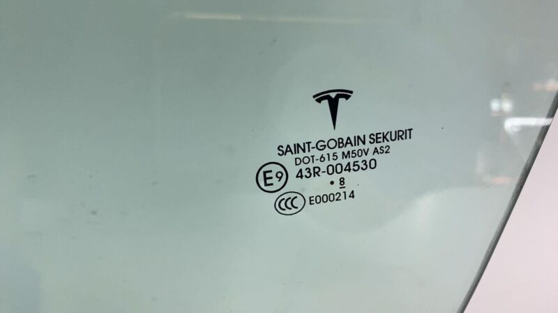 Does not apply ⭕ 2017-2020 Tesla Model 3 Front Driver Side Door Window Single Panel Glass Left