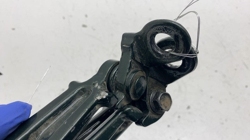 ⭕2022-2025 Rivian R1S Front Driver Side Door Hinge Upper & Lower Left