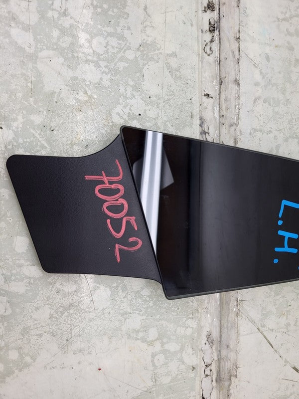 14942 ⭕ 12-15 Model S Driver Side Exterior B-Pillar Applique Glass Trim Molding Left