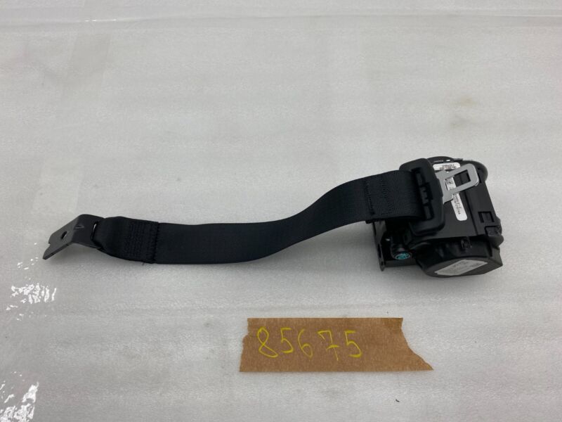 161650001C 2020 2021 2022 Tesla Model Y MY Rear Left or Right 2nd Row Seat Belt & Retractor