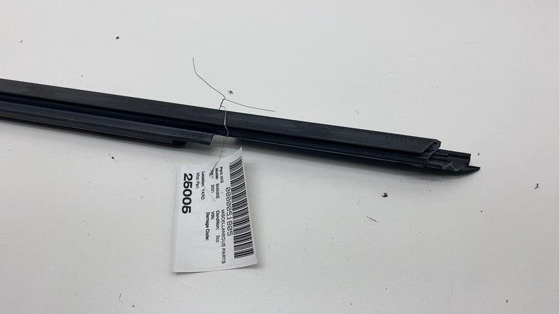 ⭕2021 BMW 530e G30 Rear Passenger Side Door Window Inner Weatherstrip