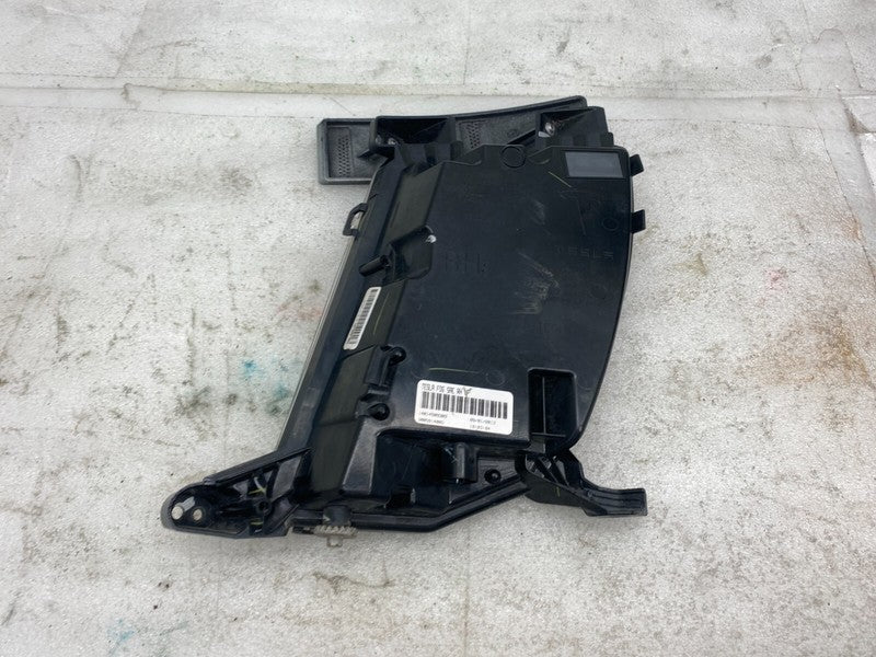 600591400D ⭕ 12-20 Model S Front Passenger Side Fog Light Cornering Lamp Right 6005914-00-D