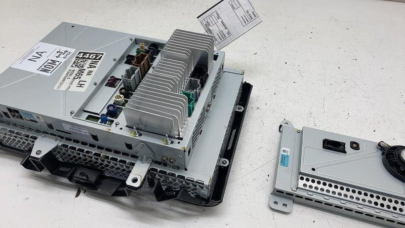 ⭕ 18-20 Tesla Model X S Display Screen MCU Media Control & Cluster Spe