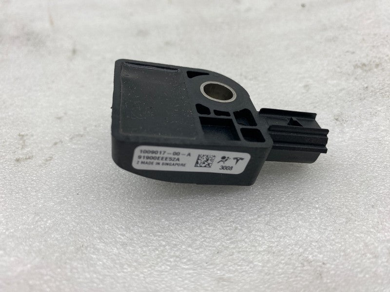 1009017 00 A ⭕ 2012-2015 Tesla Model S C-Pillar Acceleration Impact Sensor (x4) 1009017-00-A