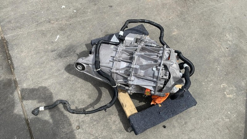 1120980 17 J ⭕ 21-24 Tesla Model 3 Y Engine Motor Rear Drive Unit 1120980-17-J (DAMAGE)