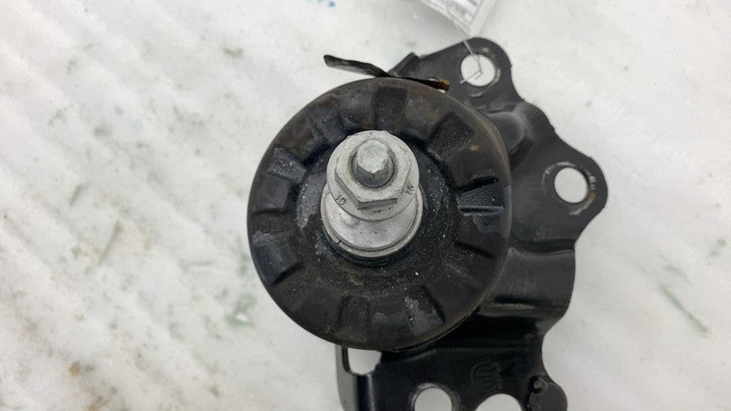 ⭕ 2018-2023 Jeep Wrangler 4XE Engine Mount Isolator Mounting Assembly