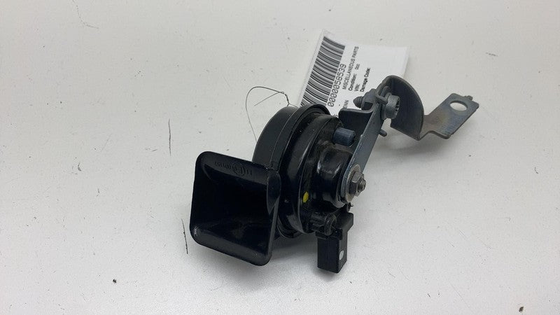 9Y0.951.223.B ⭕ 2019-2024 Porsche Cayenne Front Left High Note Tone Signal Horn OEM 9Y0951223B