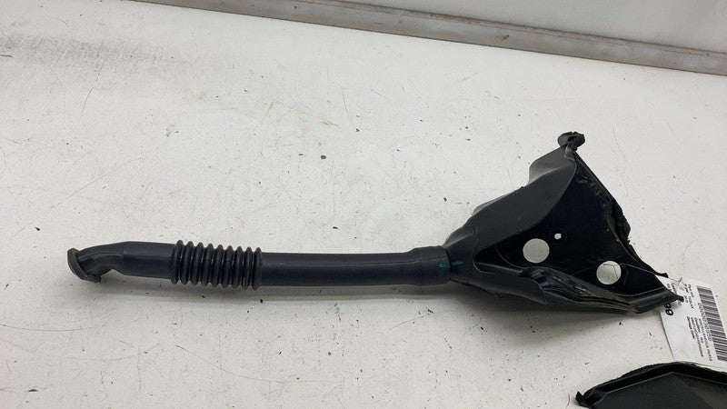 106044600A ⭕ 2016-2023 Tesla Model X Rear Left Active Spoiler Catch & Tube OEM 1046658-00-B
