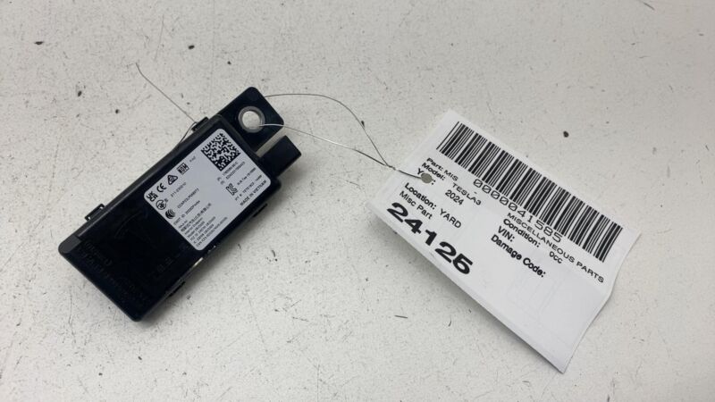 178058000C ⭕ 24-25 Tesla Model 3 Interior End Point Module Booster Universal 1780580-00-C